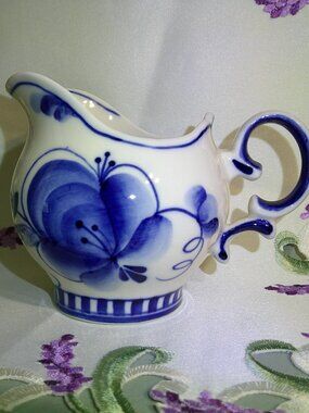 Gzhel Blue & White Porcelain Creamer w Handle Made in Russia Гжель Unused